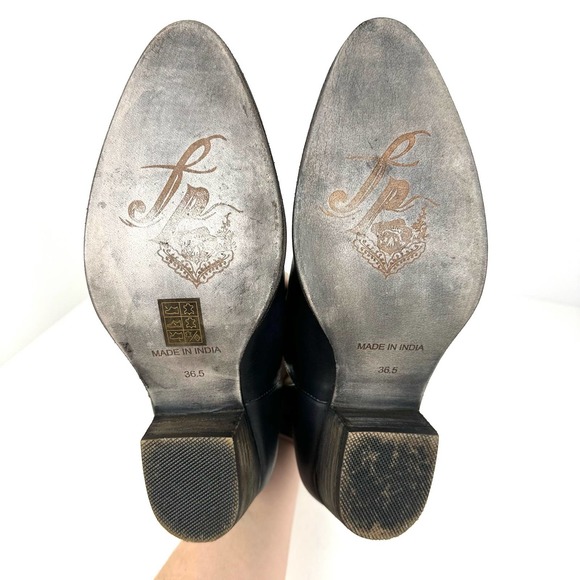 Free People Charm Double V Leather Ankle Booties Ink Dark Blue Size 36.5 - Picture 9 of 13